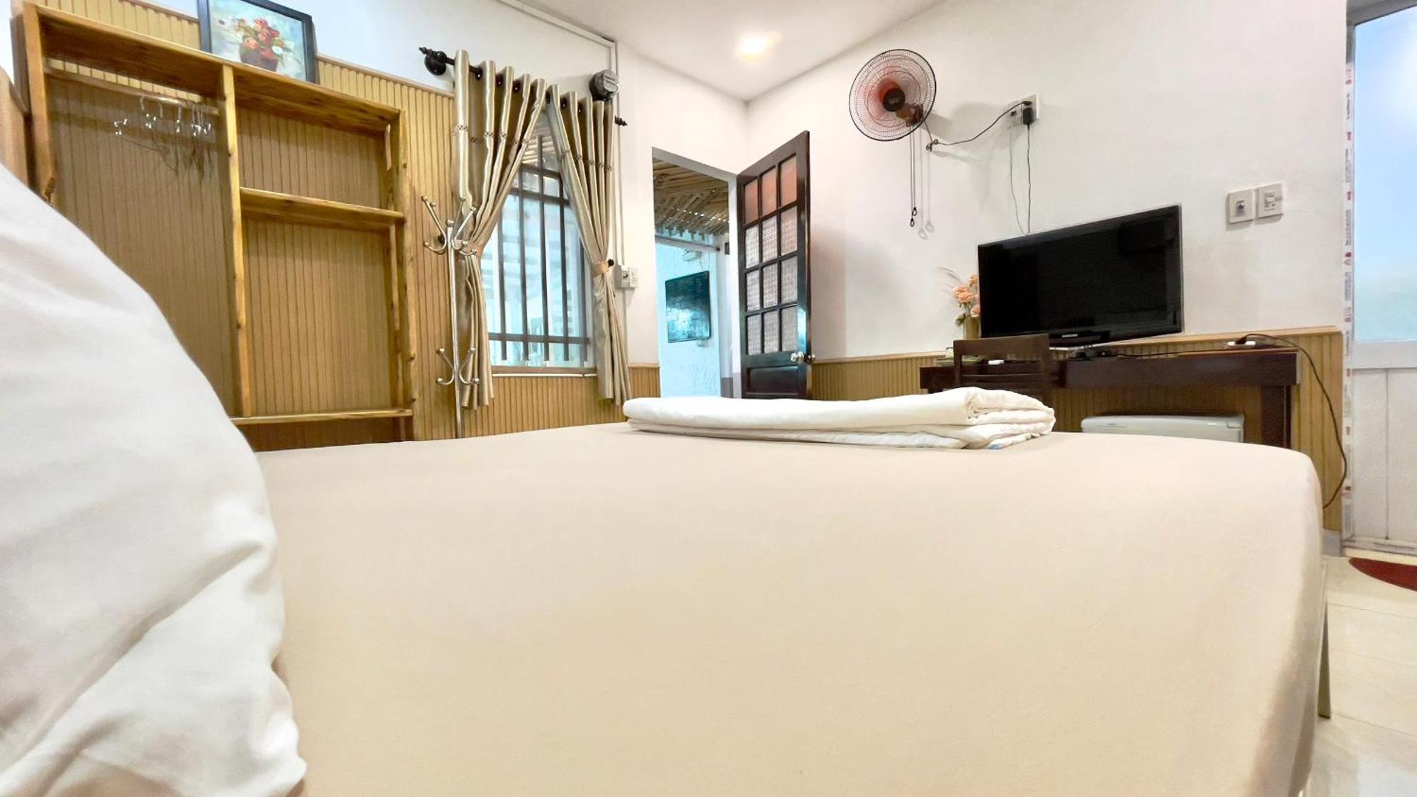 Homestay Minh Tu Хюэ Экстерьер фото